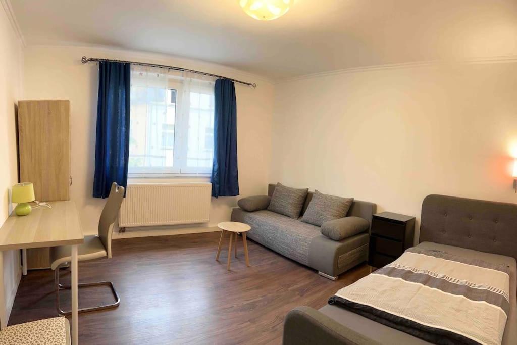 Duesseldorf Messe And Airport, 2-Bedroom Apartment With Kitchen And Garden Duisburg Dış mekan fotoğraf